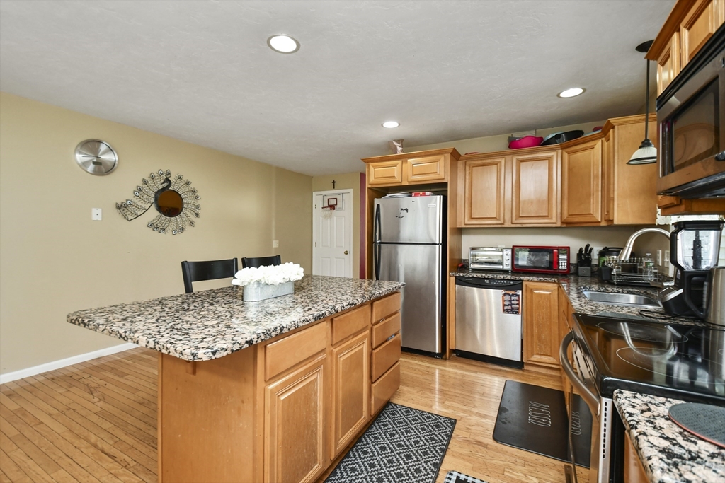 30B Pine Hill Road Worcester, MA 01604 - Photo 6 of 26 Gallery Image 6