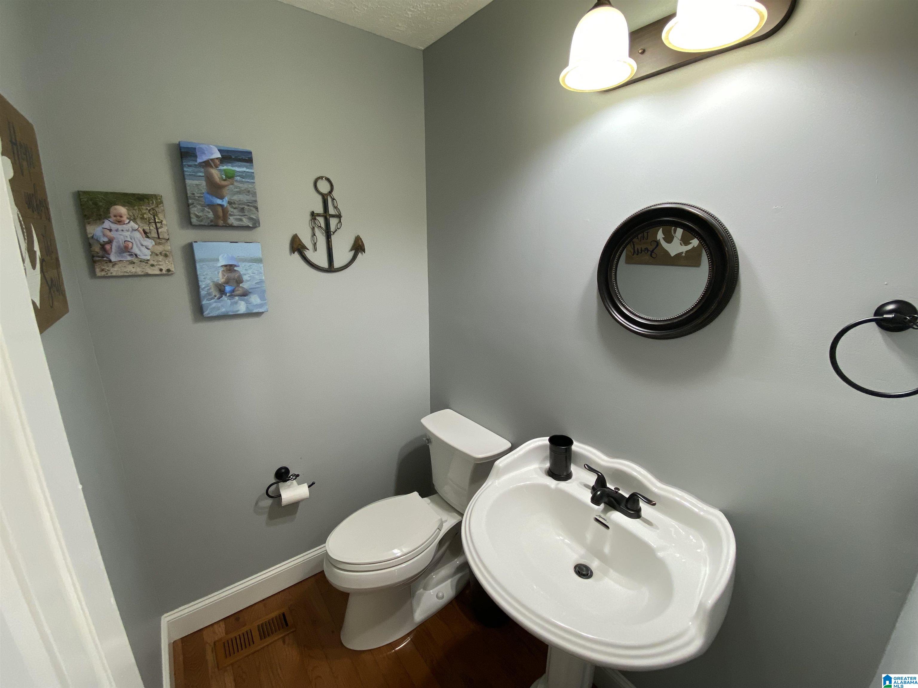 815 Brookhaven Road Anniston, AL 36207 - Photo 8 of 38