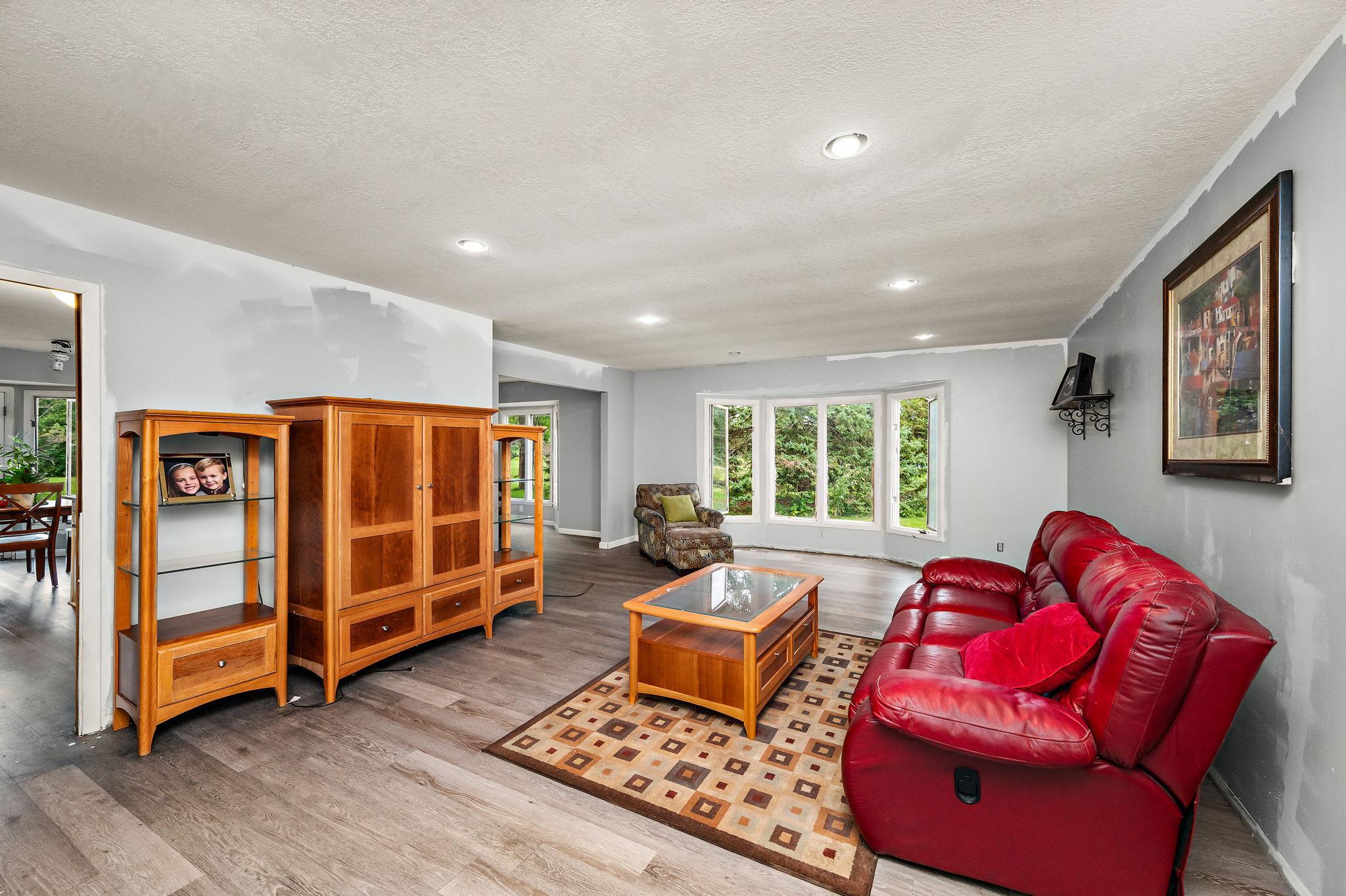 26450 Smithtown Road Shorewood, MN 55331 - Photo 11 of 27 Gallery Image 11