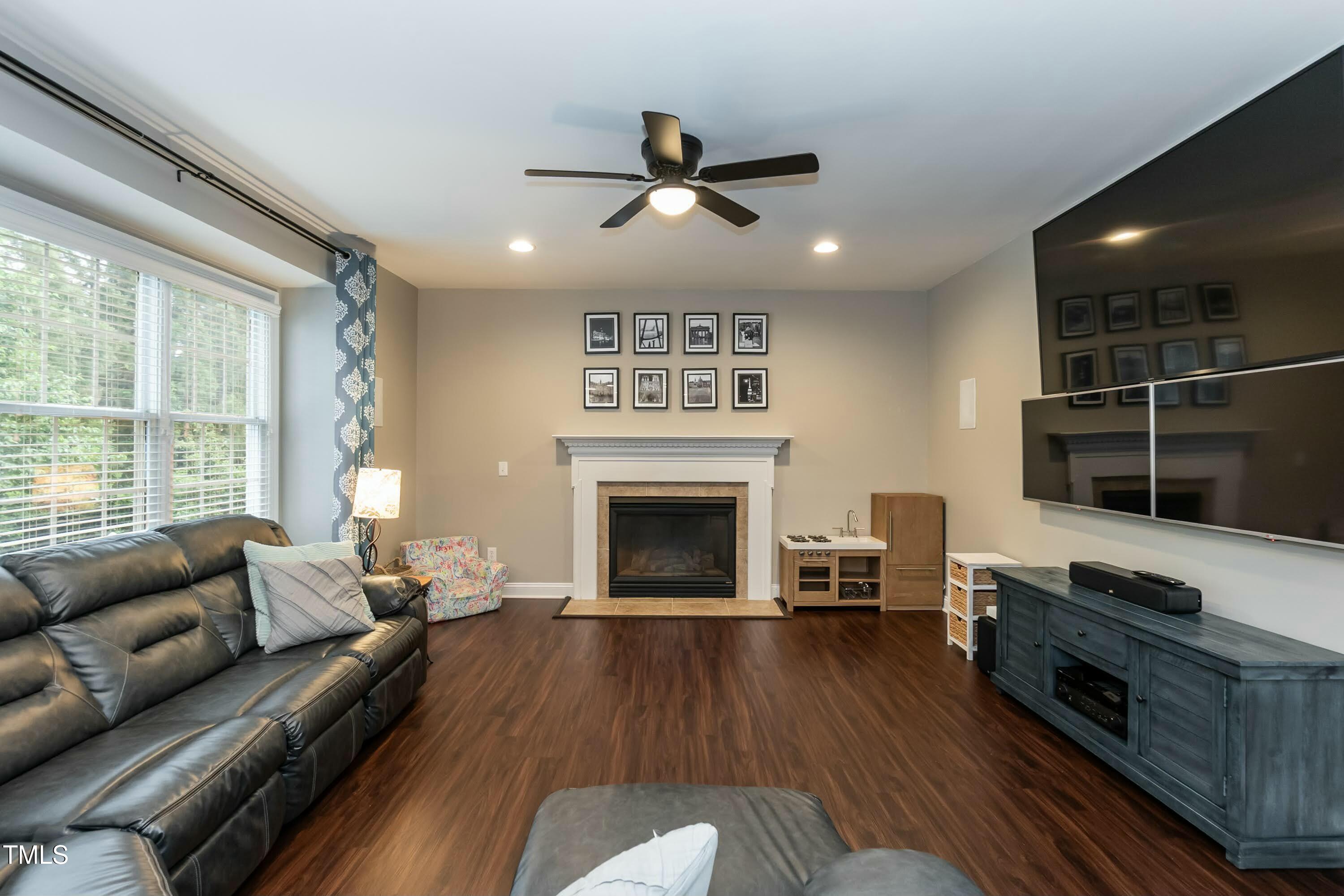 9225 Palm Bay Circle Raleigh, NC 27617 - Photo 16 of 39 tempImageFROWGy