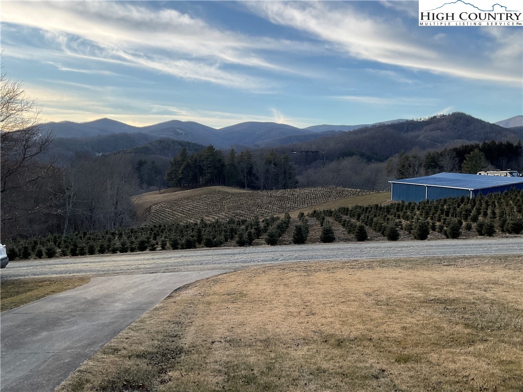 269 Panoramic Lane Boone, NC 28607 - Photo 21 of 32 Gallery Image 21