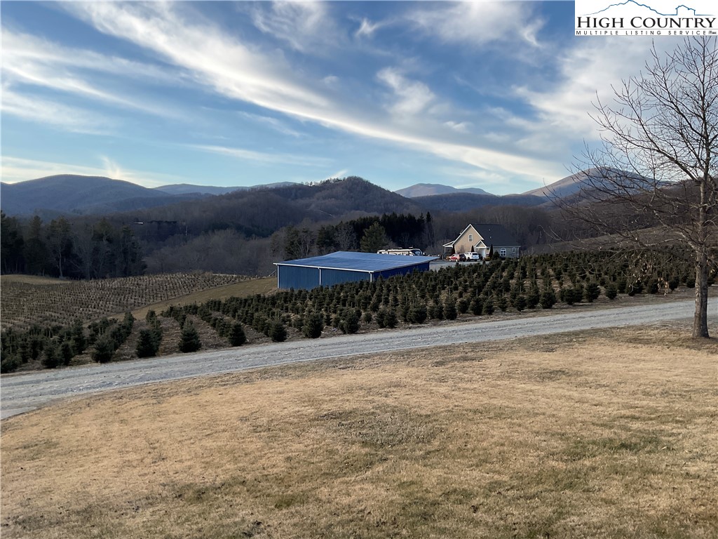 269 Panoramic Lane Boone, NC 28607 - Photo 22 of 32 Gallery Image 22