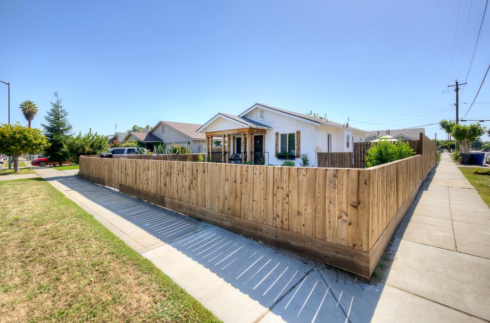 601 I Street Sanger, CA 93657 - Photo 26 of 29