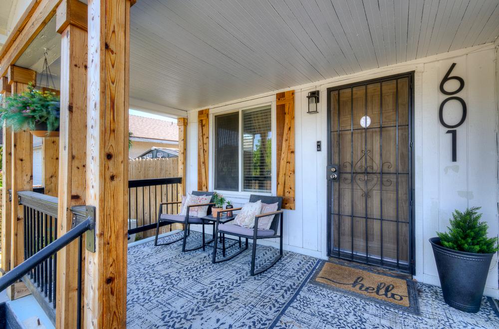 601 I Street Sanger, CA 93657 - Photo 5 of 29