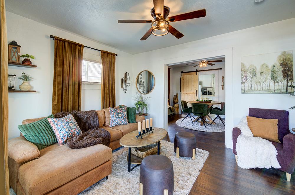 601 I Street Sanger, CA 93657 - Photo 6 of 29