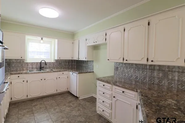 $309,500 | 700 David Drive, Tyler, TX 75703