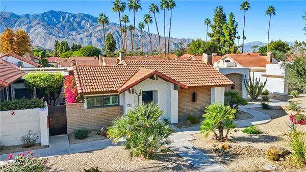 $2,750 | 2367 South Gene Autry Trail, Unit B, Palm Springs, CA 92264