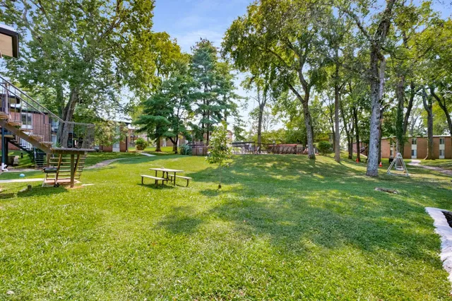 a view of a bunch of trees and houses