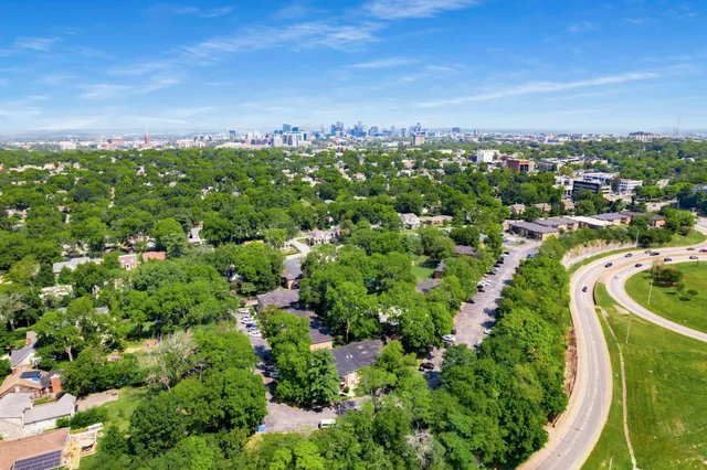 $1,375 | 2601 Hillsboro Pike, Unit O8, Nashville, TN 37212