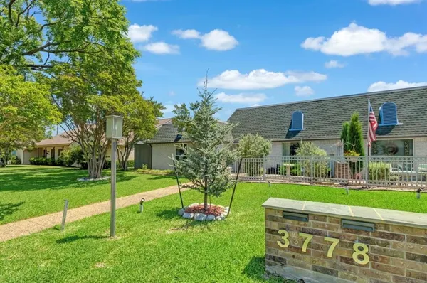 $674,000 | 3778 Weeburn Drive, Dallas, TX 75229