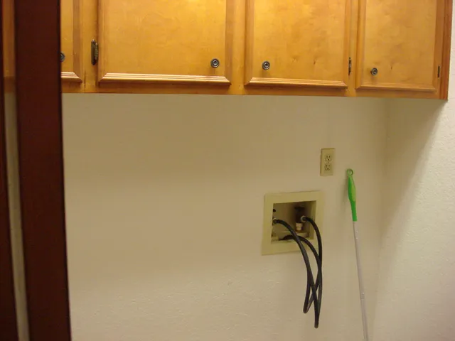 $415,000 | 1187 Sailfish Street, Bayou Vista, TX 77563