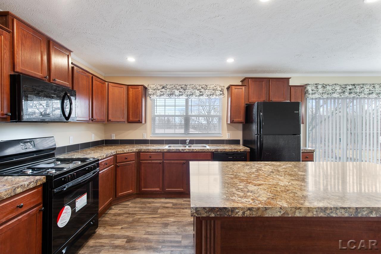 18275 Lewis Road Cement City, MI 49233 - Photo 2 of 34 Gallery Image 2