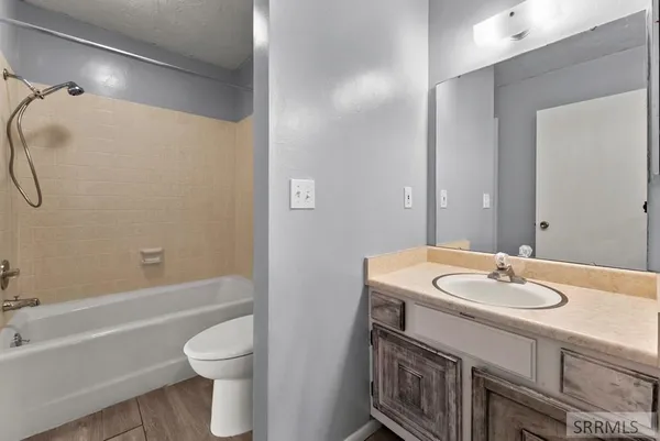 $210,000 | 1373 South Woodruff Avenue, Idaho Falls, ID 83404