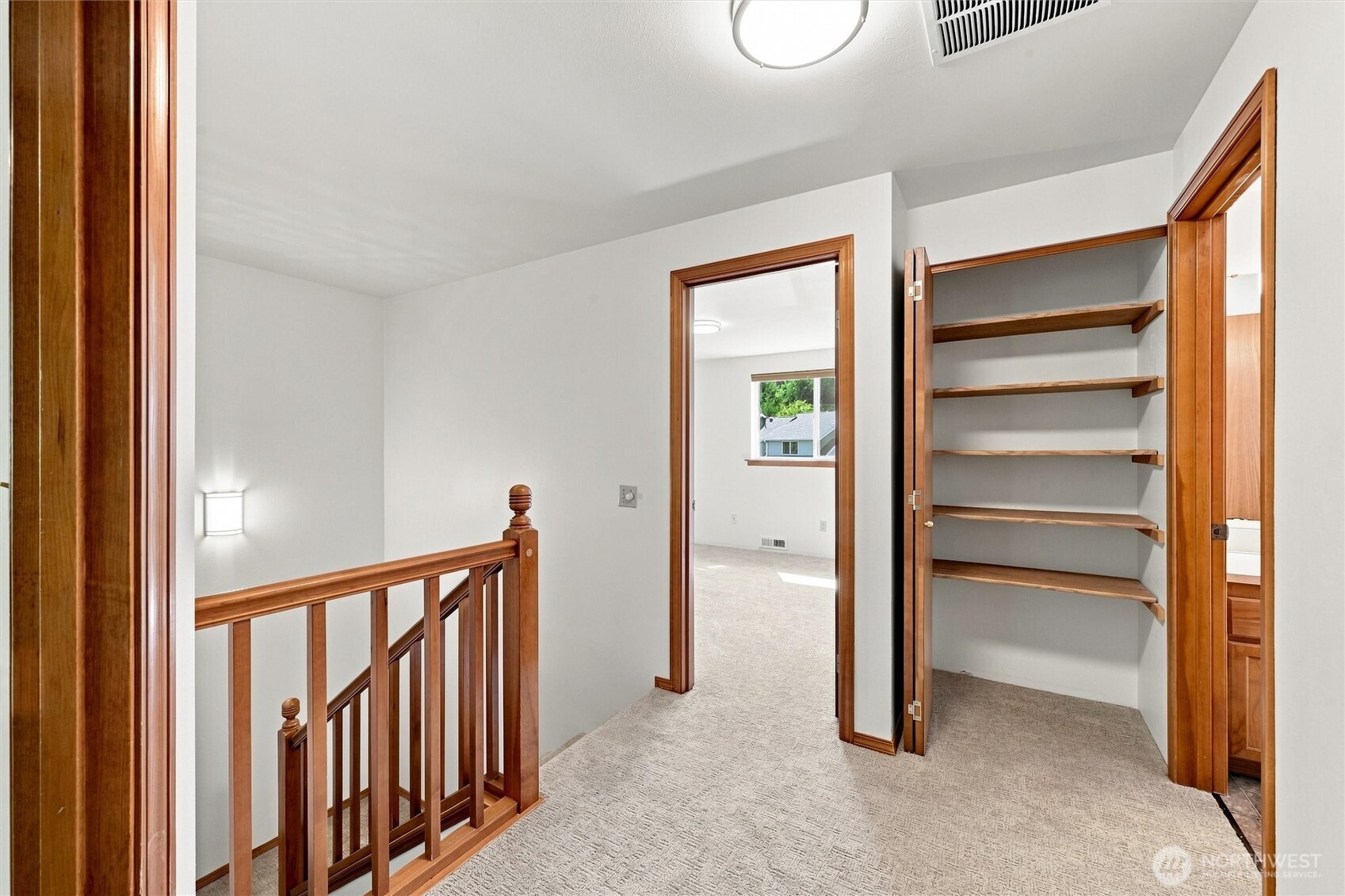 2233 East Birch Street Bellingham, WA 98229 - Photo 11 of 32 Gallery Image 11