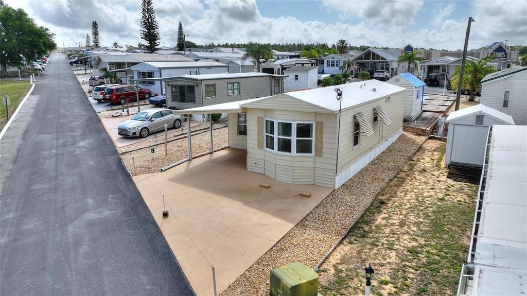 251 Patterson Road, Unit G9 Haines City, FL 33844 - Photo 25 of 40 a utility room with multiple dryer and washer