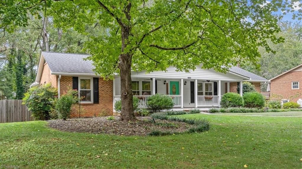 340 Barons Road Clemmons, NC 27012 - Photo 2 of 39 Gallery Image 2