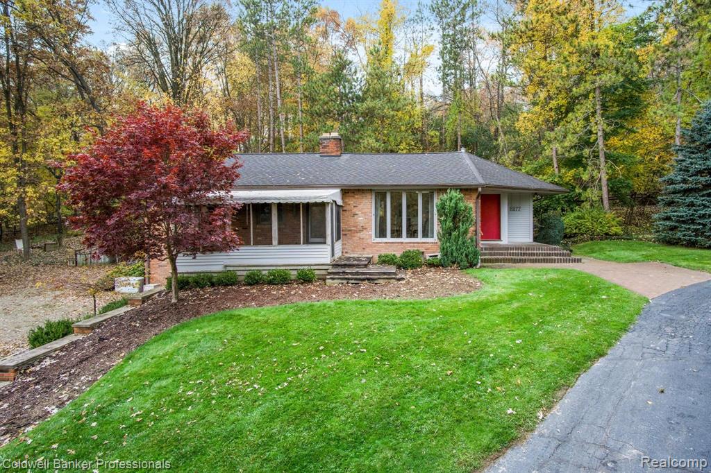 1277 Dutton Road Rochester Hills, MI 48306 - Photo 4 of 37