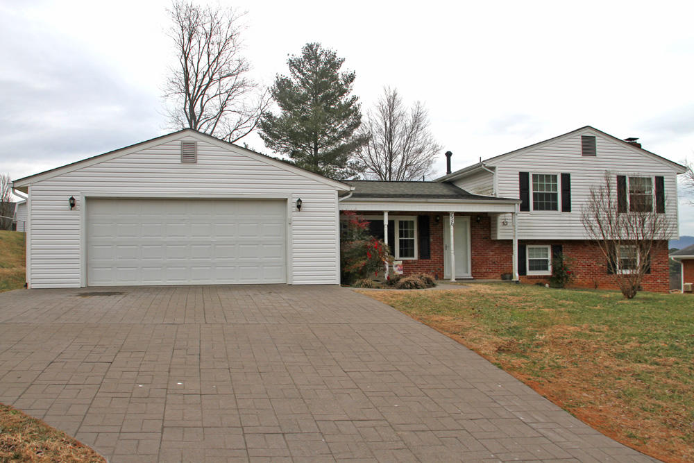 656 Azalea Road Daleville, VA 24083 - Photo 1 of 31 Front