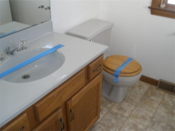37 Luden Street Springfield, MA 01118 - Photo 8 of 9 Gallery Image 8