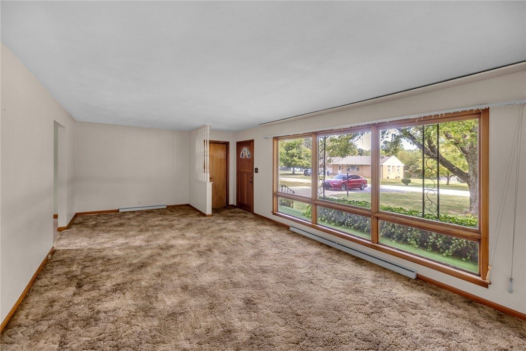 83 Greenridge Drive Decatur, IL 62526 - Photo 9 of 27 Gallery Image 9