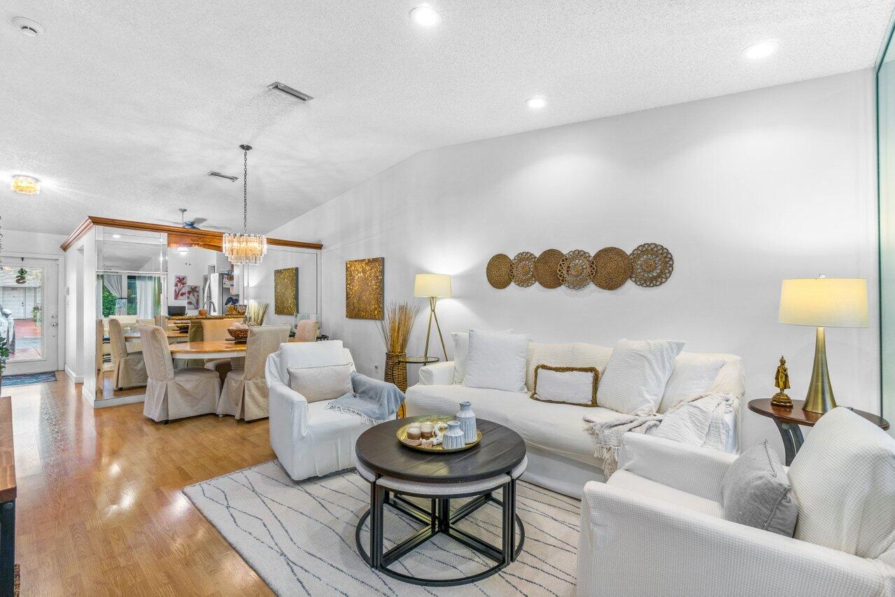 18855 Candlewick Drive Boca Raton, FL 33496 - Photo 14 of 27 Living Room