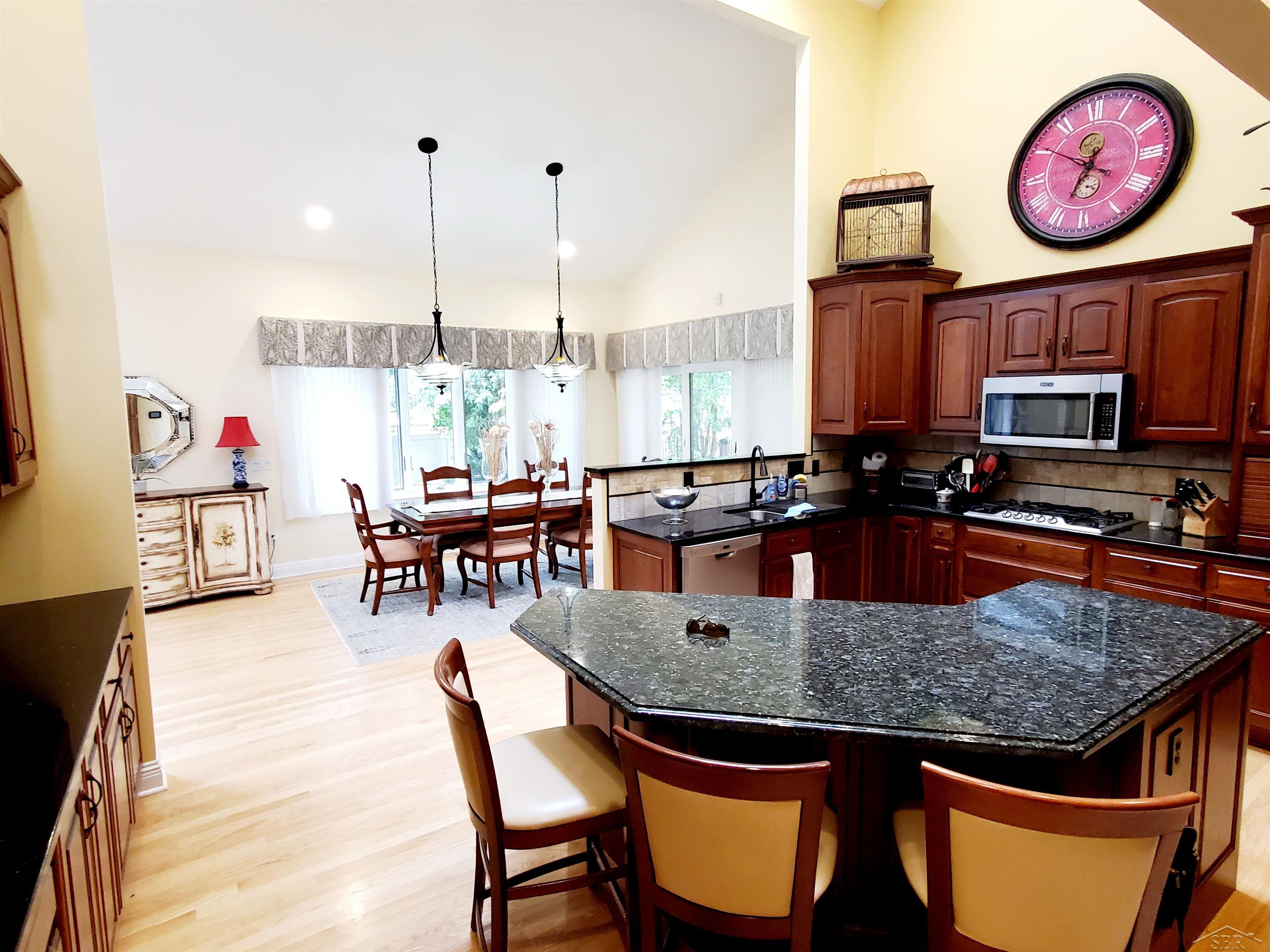 6 Maple Frankenmuth, MI 48734 - Photo 17 of 65 50111438-16.JPG