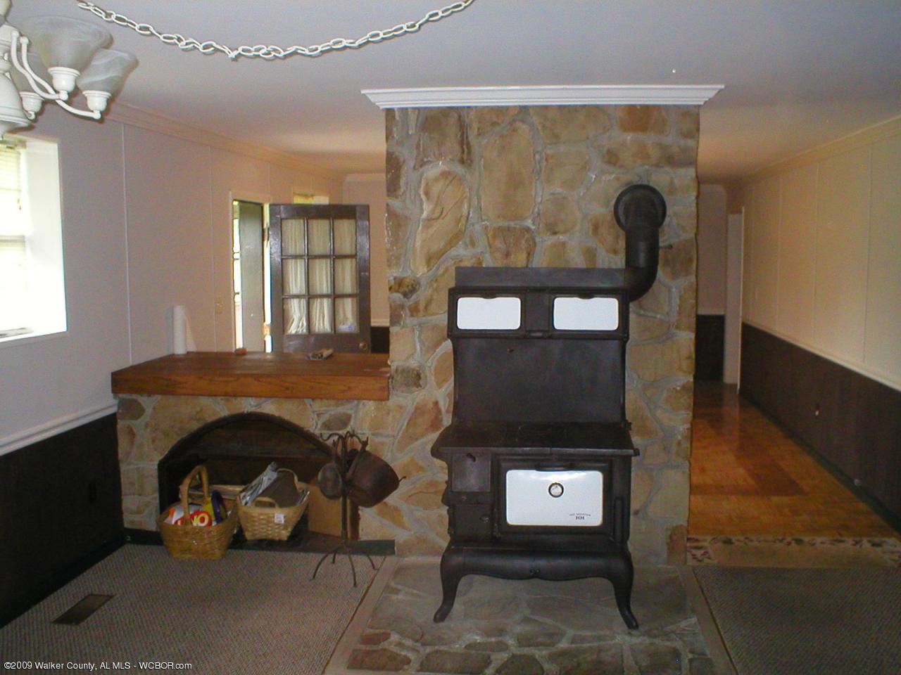 189 Red Oak Road Jasper, AL 35504 - Photo 9 of 15 Gallery Image 9