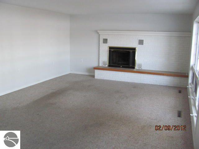 9870 North Long Lake Road Traverse City, MI 49685 - Photo 8 of 17 1733419-7.JPG