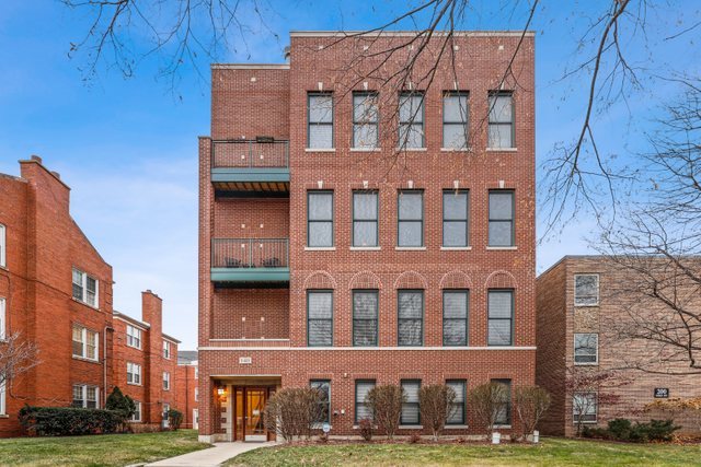 140 Ridge Avenue, Unit 2W Evanston, IL 60202 - Photo 1 of 36 a building view