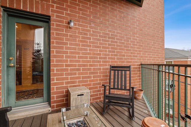 140 Ridge Avenue, Unit 2W Evanston, IL 60202 - Photo 33 of 36 a view of a door with a bench