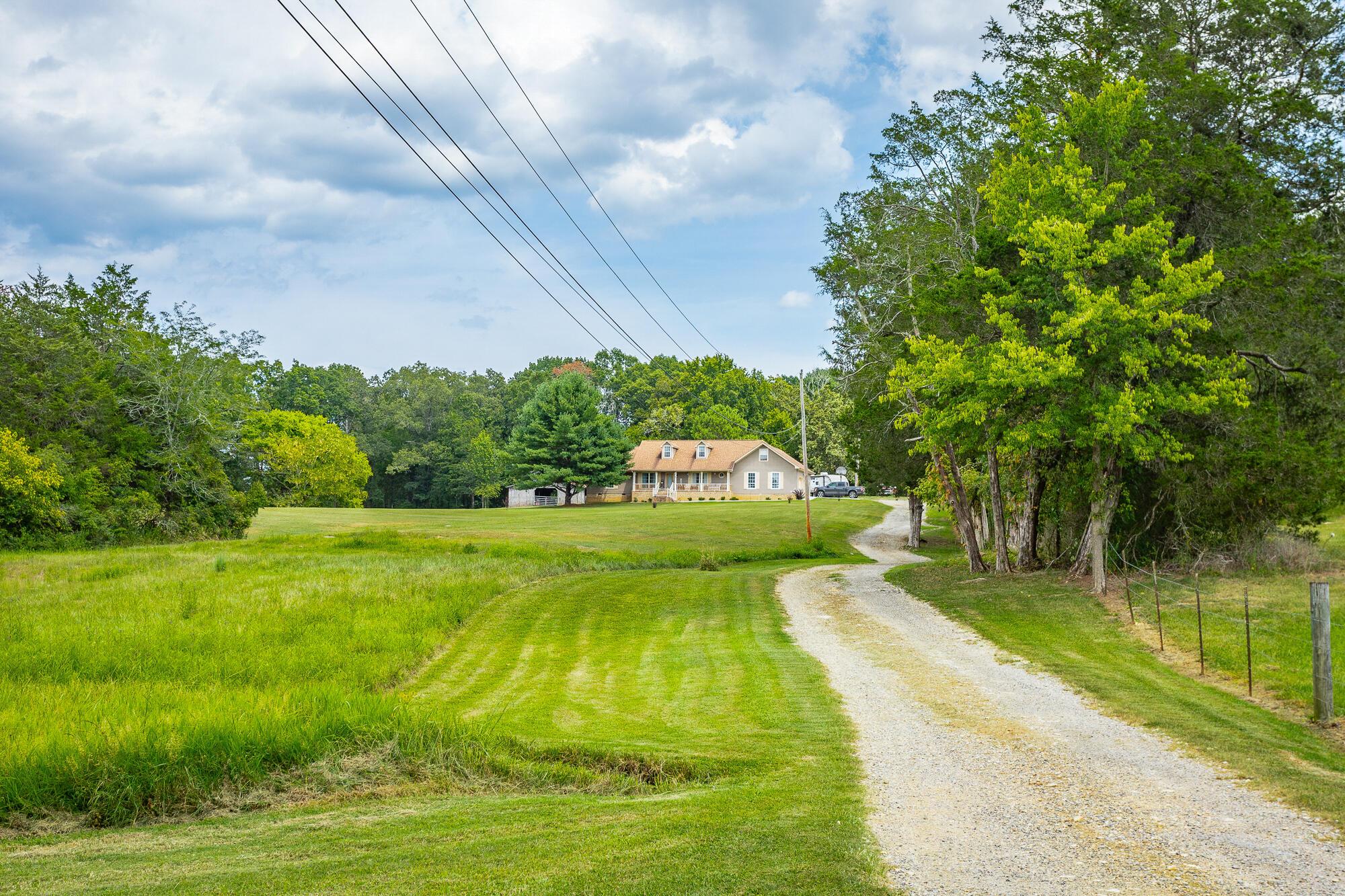 63 Mel McDaniel Road Ringgold, GA 30736 - Photo 37 of 97 Driveway