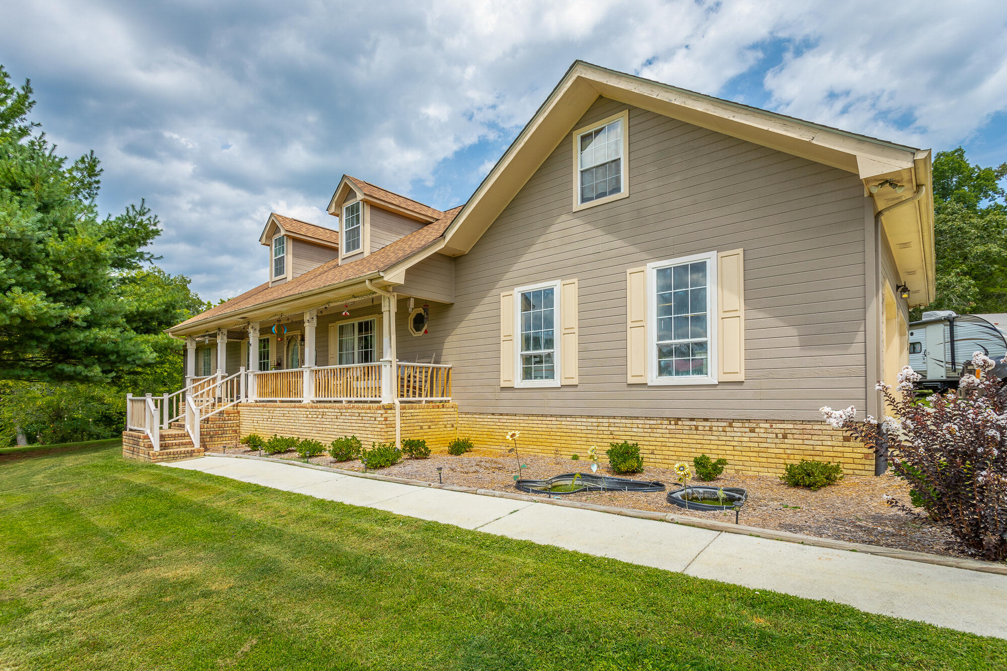 63 Mel McDaniel Road Ringgold, GA 30736 - Photo 4 of 97 Front of the House