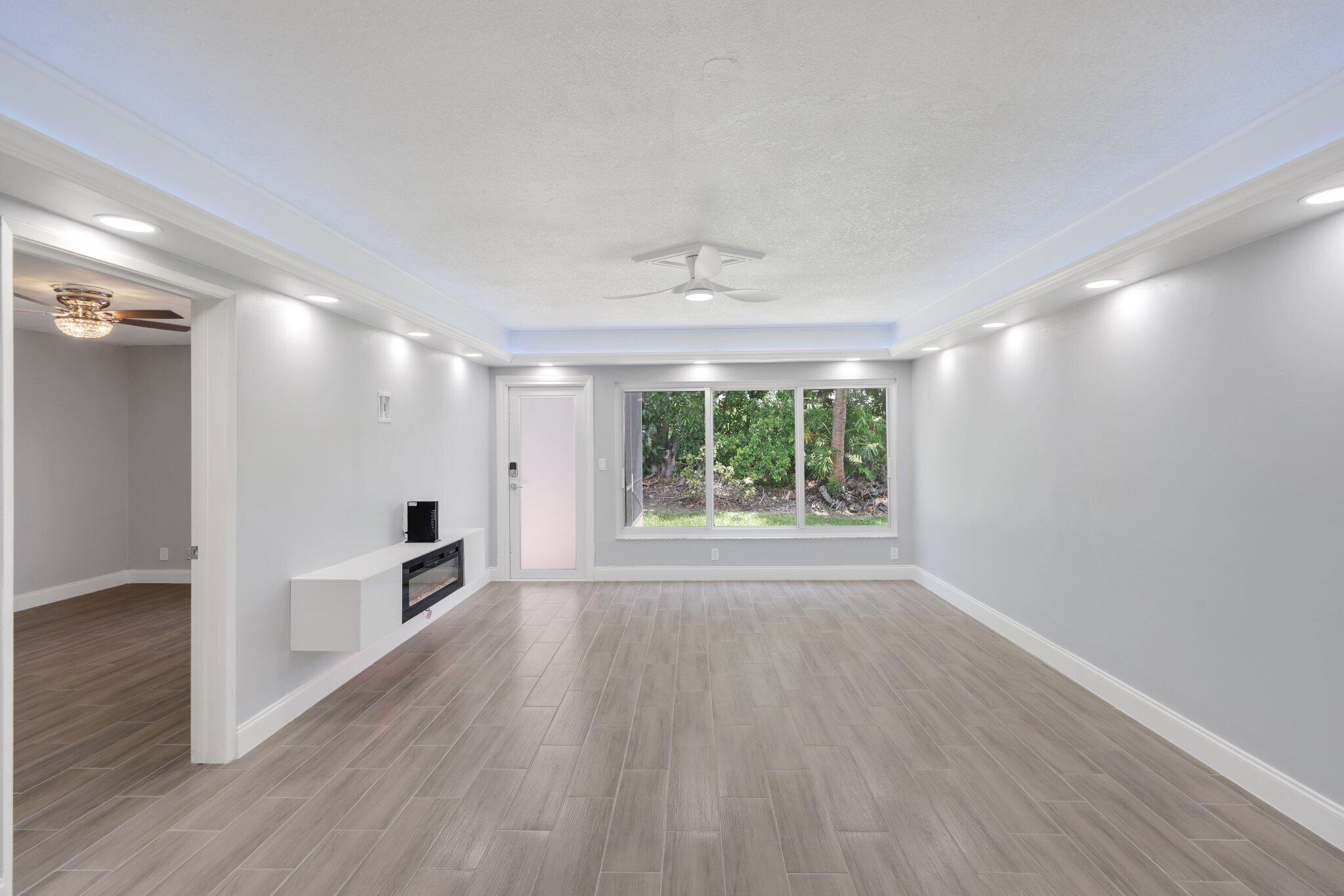 9305 Flynn Circle, Unit 8 Boca Raton, FL 33496 - Photo 9 of 31 img_9855.jpg-SMALL