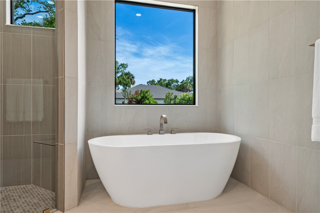 9241 Seaglass Road Vero Beach, FL 32963 - Photo 20 of 35