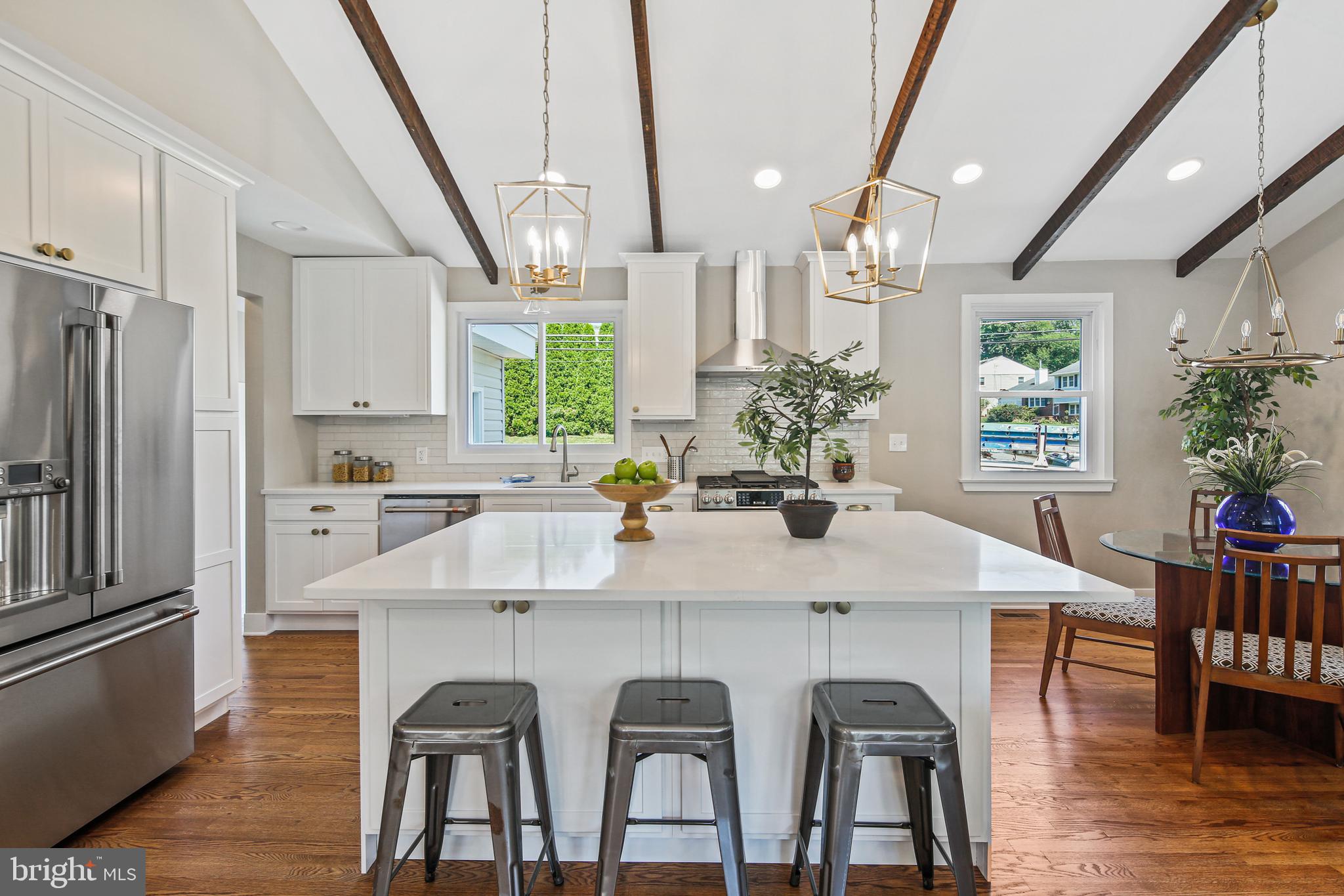 8309 Thornton Road Towson, MD 21204 - Photo 4 of 36 kitchen island seating