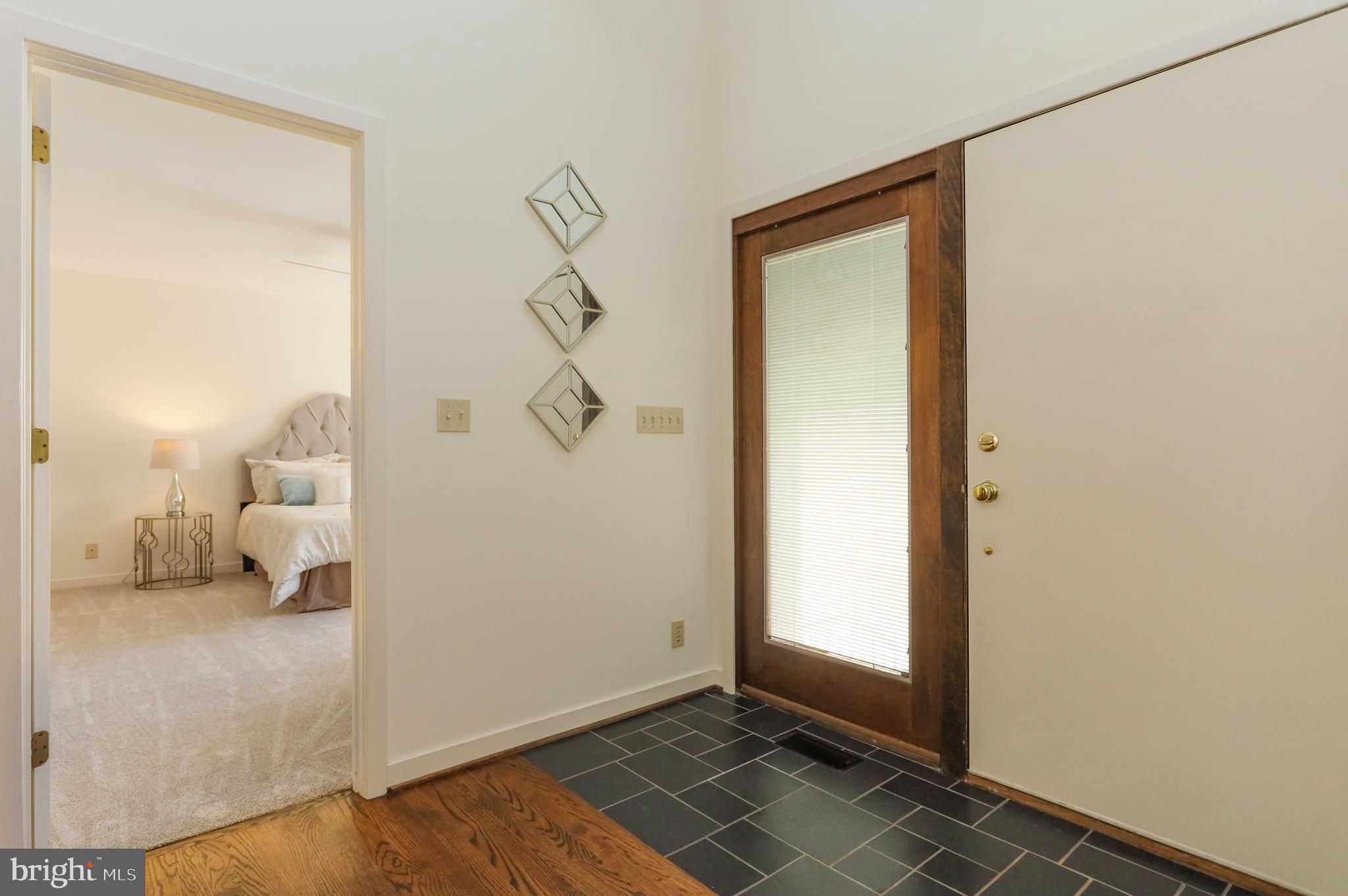 122 Downs Drive Wilmington, DE 19807 - Photo 4 of 34