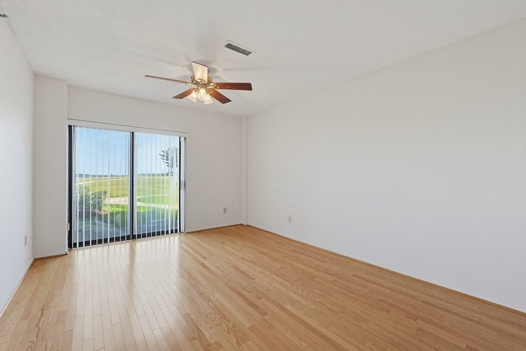 1 Seal Harbor Road, Unit 116 Winthrop, MA 02152 - Photo 13 of 38