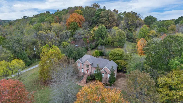 $1,050,000 | 6116 Lickton Pike, Goodlettsville, TN 37072
