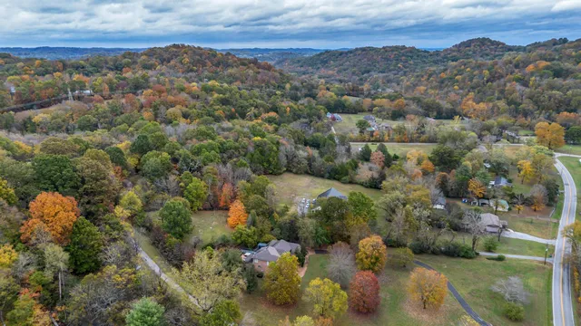 $1,050,000 | 6116 Lickton Pike, Goodlettsville, TN 37072
