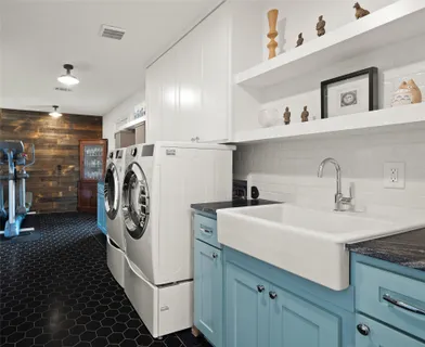 $1,690,110 | 10721 Fountainbleu Circle, Austin, TX 78750