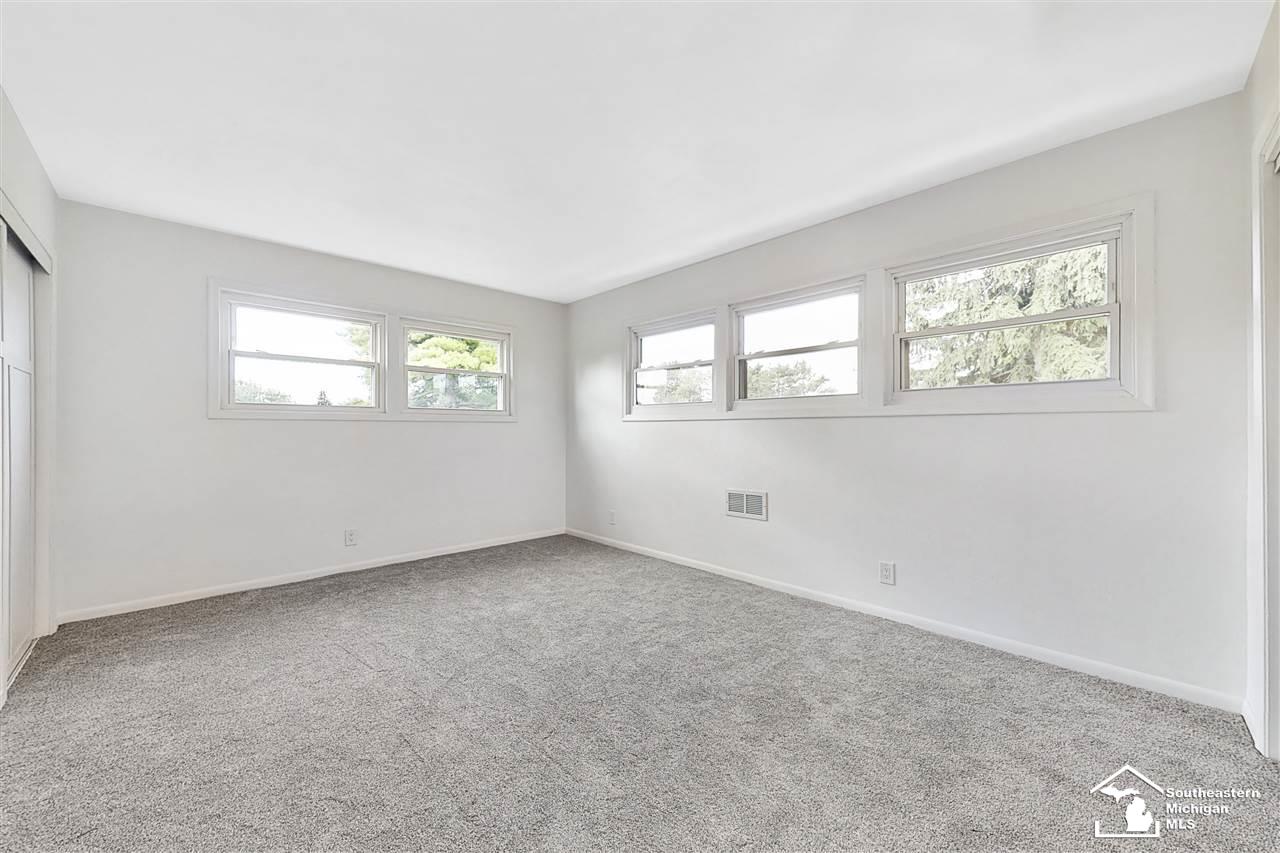 10602 Bacon Road Petersburg, MI 49270 - Photo 25 of 63 50019346-24.JPG