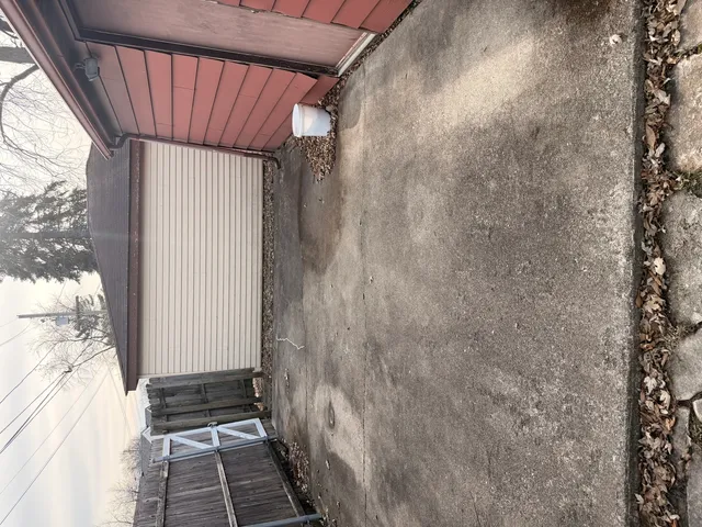 $1,750 | 1367 Burnham Avenue, Calumet City, IL 60409