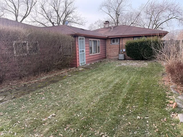 $1,750 | 1367 Burnham Avenue, Calumet City, IL 60409