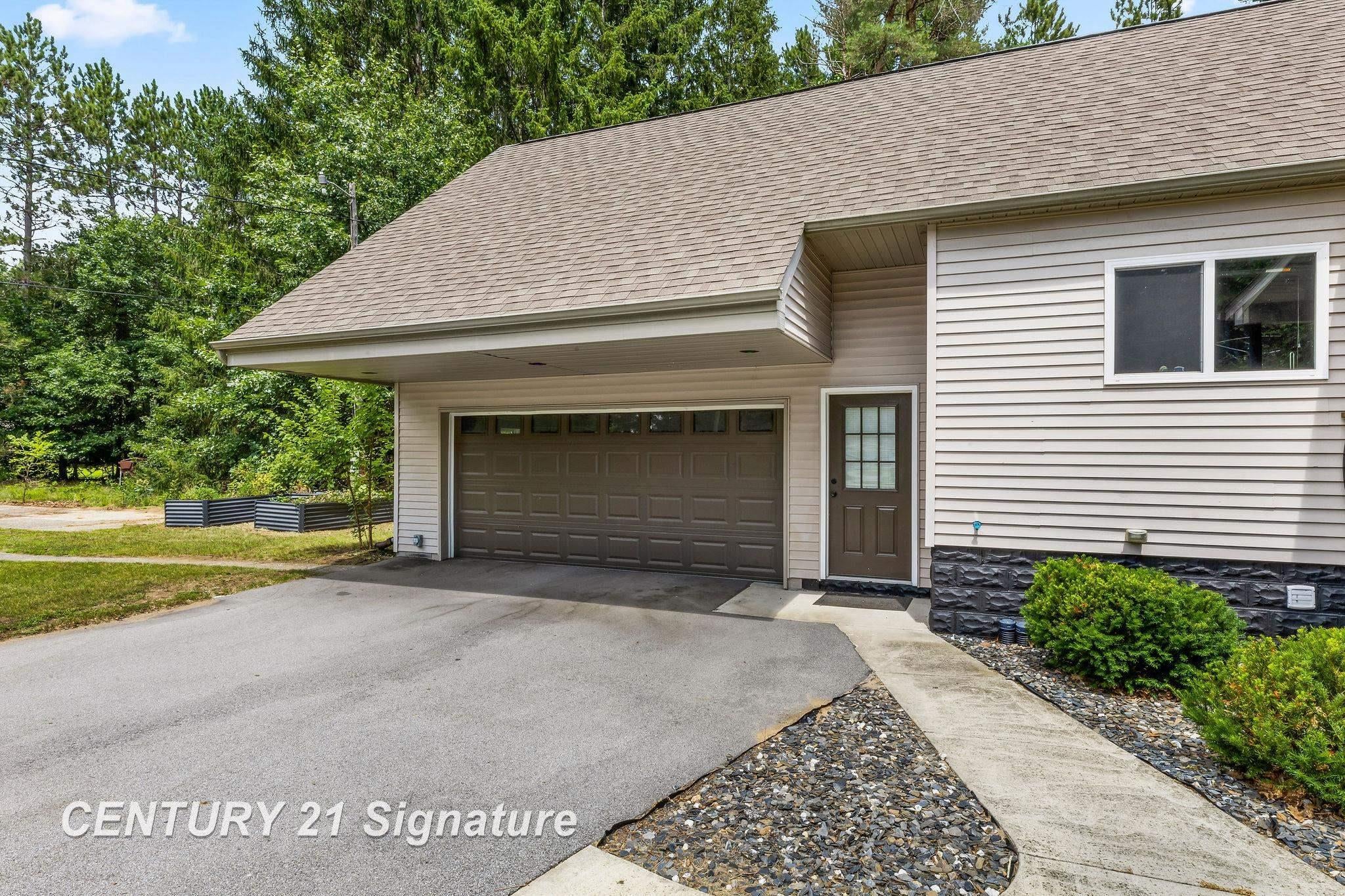 709 East Miller Road Midland, MI 48640 - Photo 14 of 53 Gallery Image 14