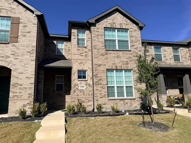$2,100 | 2909 Bluets Drive, Mesquite, TX 75150