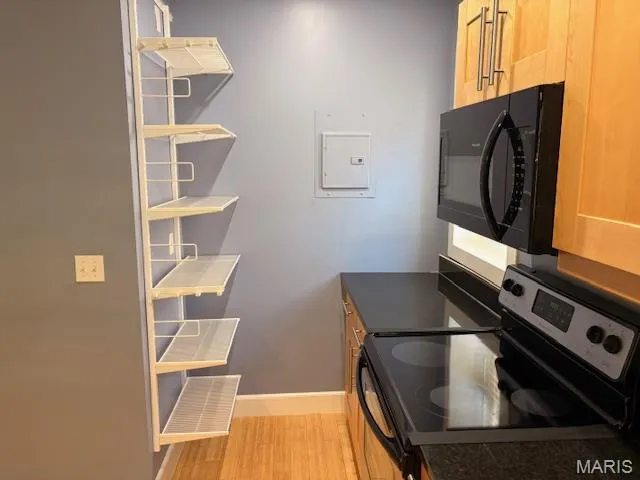 $179,900 | 4228 McPherson Avenue, Unit 312, St. Louis, MO 63108