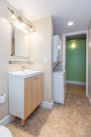 $179,900 | 4228 McPherson Avenue, Unit 312, St. Louis, MO 63108