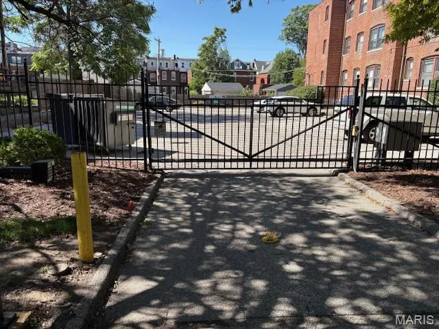 $179,900 | 4228 McPherson Avenue, Unit 312, St. Louis, MO 63108