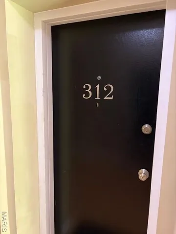 $179,900 | 4228 McPherson Avenue, Unit 312, St. Louis, MO 63108