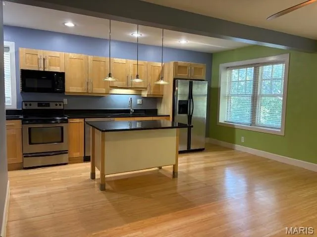 $179,900 | 4228 McPherson Avenue, Unit 312, St. Louis, MO 63108